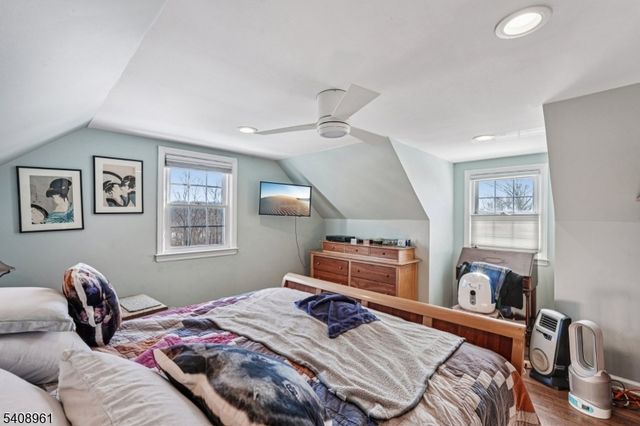 27 Archung Rd, Wayne Twp., NJ 07470