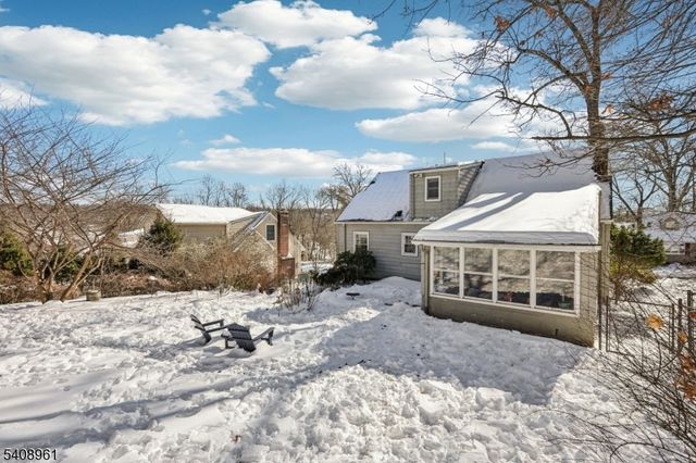 27 Archung Rd, Wayne Twp., NJ 07470