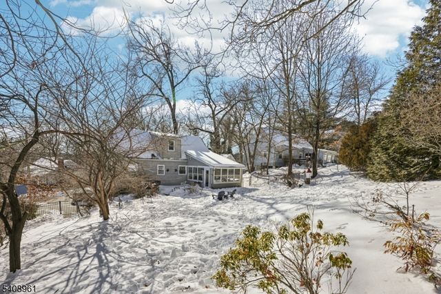 27 Archung Rd, Wayne Twp., NJ 07470