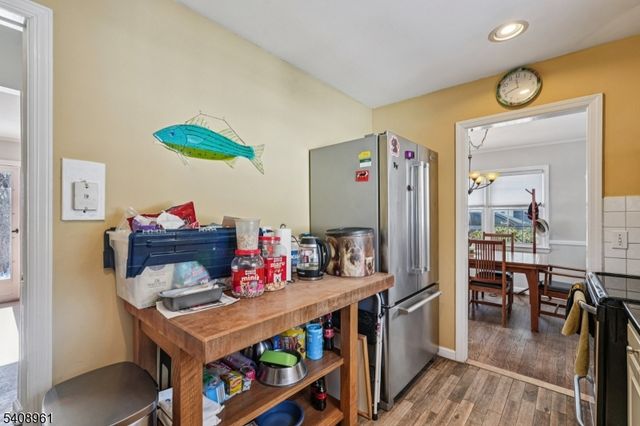 27 Archung Rd, Wayne Twp., NJ 07470