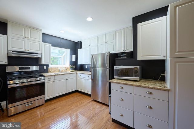 332 MAIN ST, Parkesburg, PA 19365