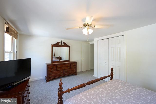 332 MAIN ST, Parkesburg, PA 19365
