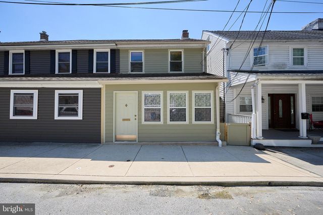 332 MAIN ST, Parkesburg, PA 19365