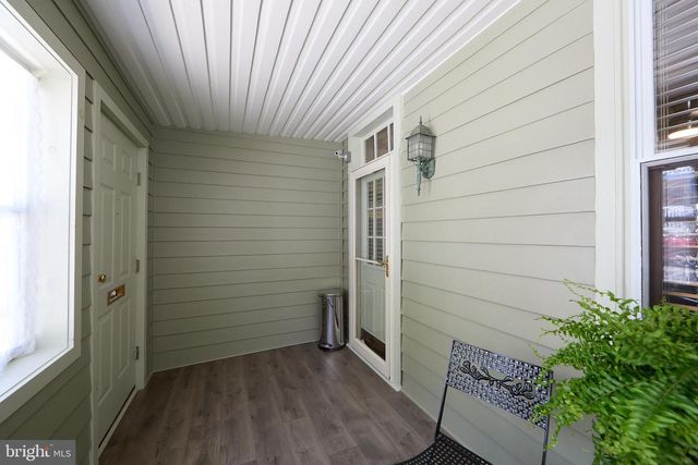 332 MAIN ST, Parkesburg, PA 19365