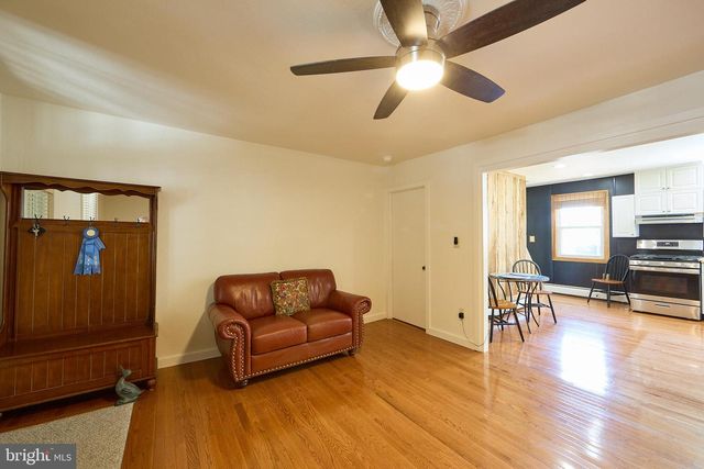 332 MAIN ST, Parkesburg, PA 19365