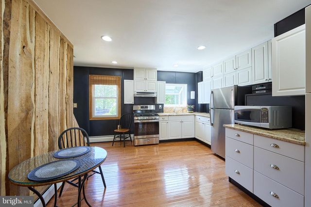332 MAIN ST, Parkesburg, PA 19365