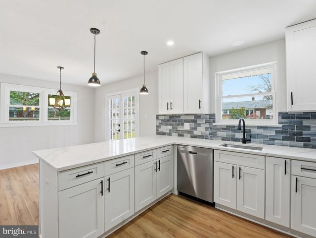 7113 FALCON ST, Annandale, VA 22003