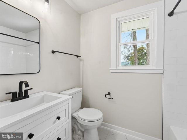 7113 FALCON ST, Annandale, VA 22003