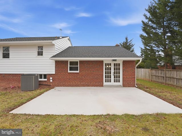 7113 FALCON ST, Annandale, VA 22003