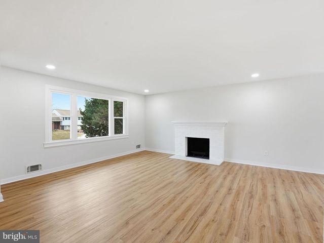 7113 FALCON ST, Annandale, VA 22003