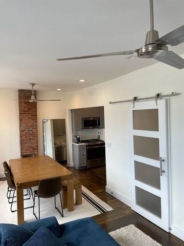 12 Pearl St 4, Boston, MA 02129