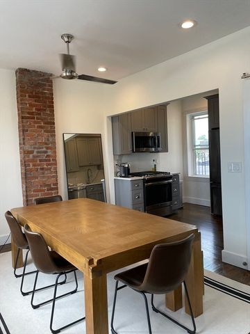 12 Pearl St 4, Boston, MA 02129