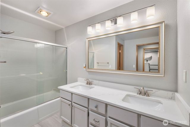 6021 158th Place NE, Redmond, WA 98052