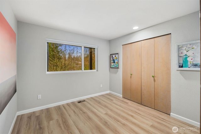 6021 158th Place NE, Redmond, WA 98052
