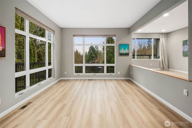 6021 158th Place NE, Redmond, WA 98052