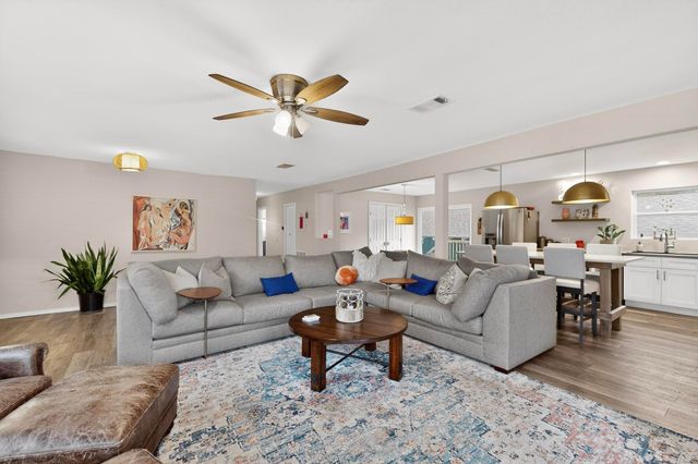 10570 Whipporwill Lane, Wills Point, TX 75169