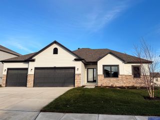 16903 Daniel Street, Bennington, NE 68007