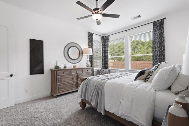 1147 Village Falls Drive, Missouri City, TX 77459