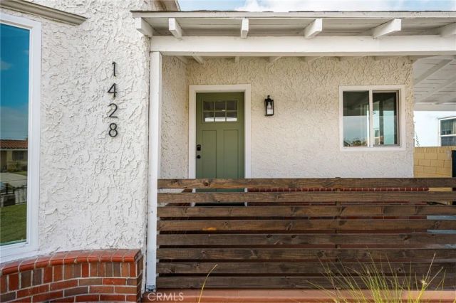 1428 W 89th Street, Los Angeles, CA 90047