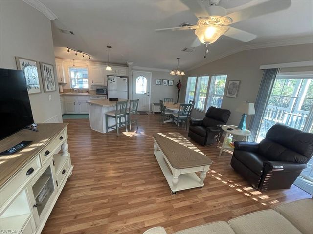 5935 Brightwood DR, Fort Myers, FL 33905