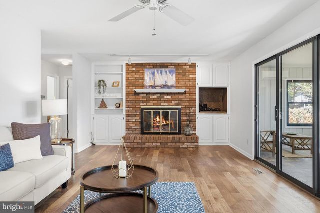 18040 SHIPPING POINT RD, Lexington Park, MD 20653