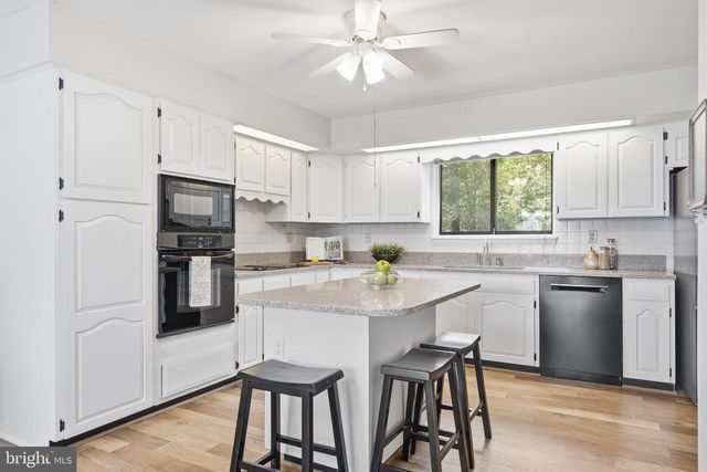 18040 SHIPPING POINT RD, Lexington Park, MD 20653