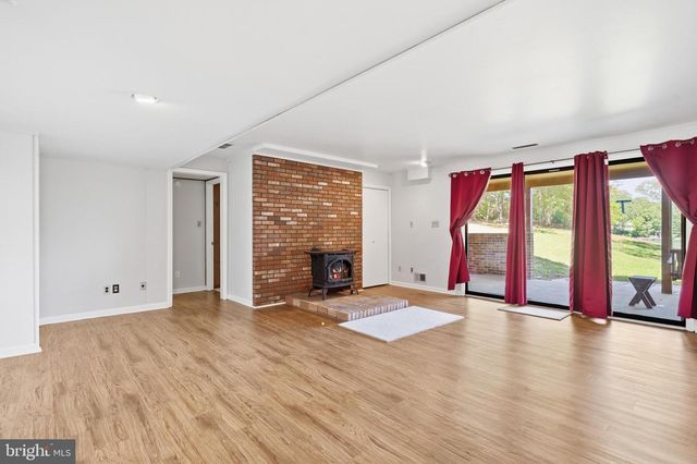 18040 SHIPPING POINT RD, Lexington Park, MD 20653
