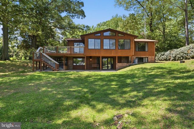 18040 SHIPPING POINT RD, Lexington Park, MD 20653