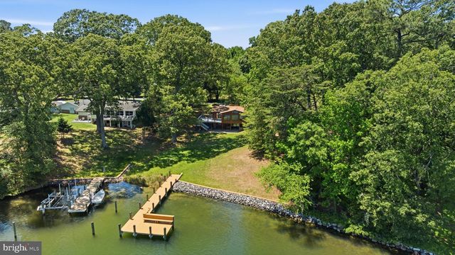 18040 SHIPPING POINT RD, Lexington Park, MD 20653