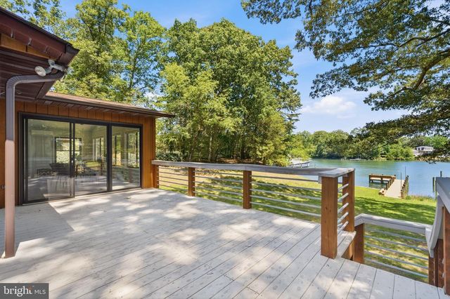 18040 SHIPPING POINT RD, Lexington Park, MD 20653