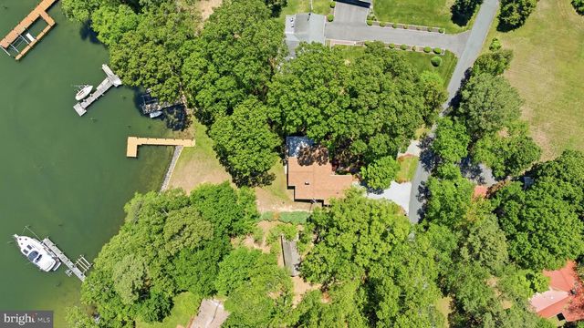 18040 SHIPPING POINT RD, Lexington Park, MD 20653