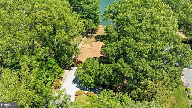 18040 SHIPPING POINT RD, Lexington Park, MD 20653
