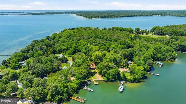 18040 SHIPPING POINT RD, Lexington Park, MD 20653
