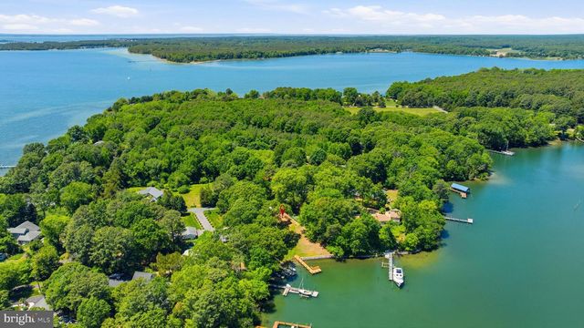 18040 SHIPPING POINT RD, Lexington Park, MD 20653