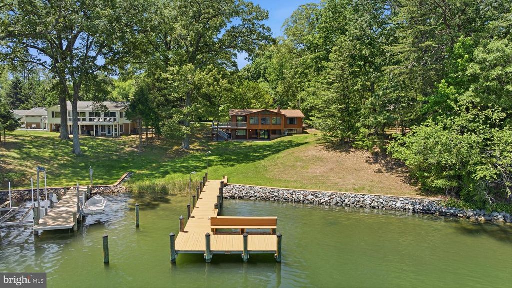 18040 SHIPPING POINT RD, Lexington Park, MD 20653
