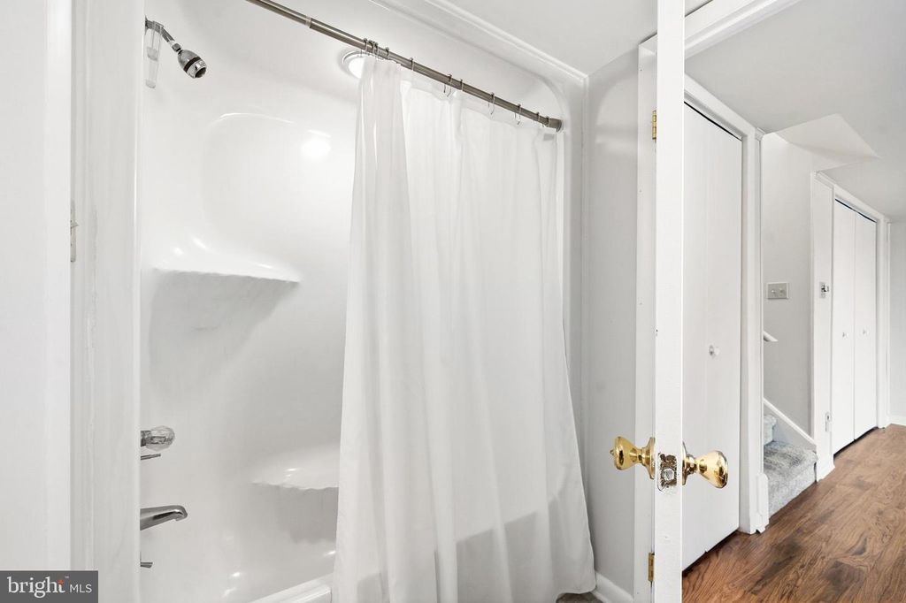 Image 42 of property listing at 18040 SHIPPING POINT RD, Lexington Park, MD 20653