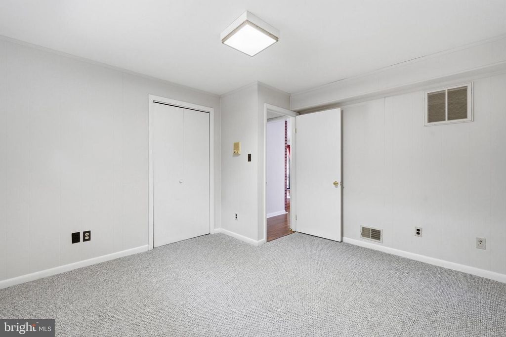 Image 45 of property listing at 18040 SHIPPING POINT RD, Lexington Park, MD 20653