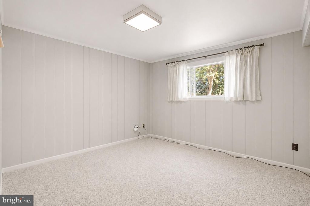Image 47 of property listing at 18040 SHIPPING POINT RD, Lexington Park, MD 20653