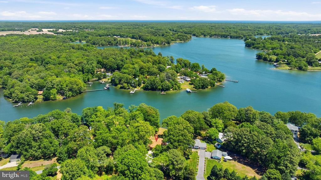 Image 64 of property listing at 18040 SHIPPING POINT RD, Lexington Park, MD 20653