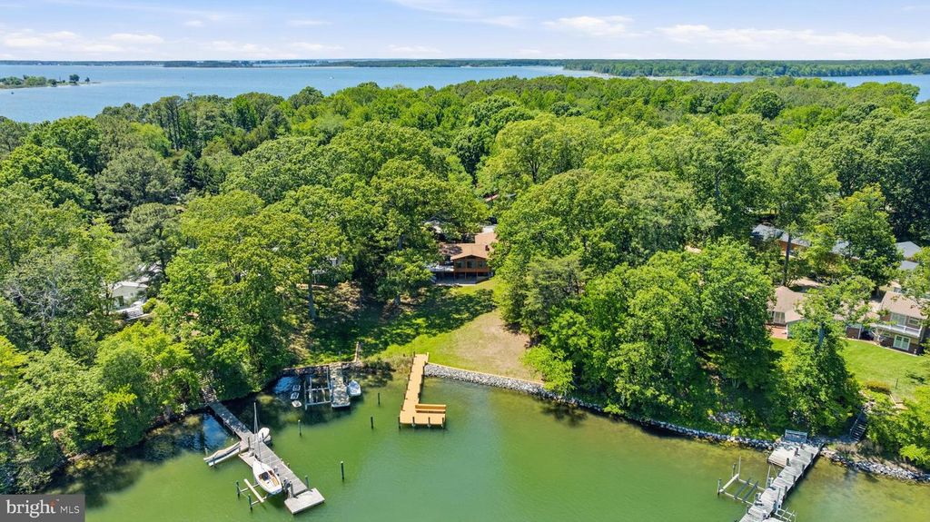 Image 72 of property listing at 18040 SHIPPING POINT RD, Lexington Park, MD 20653