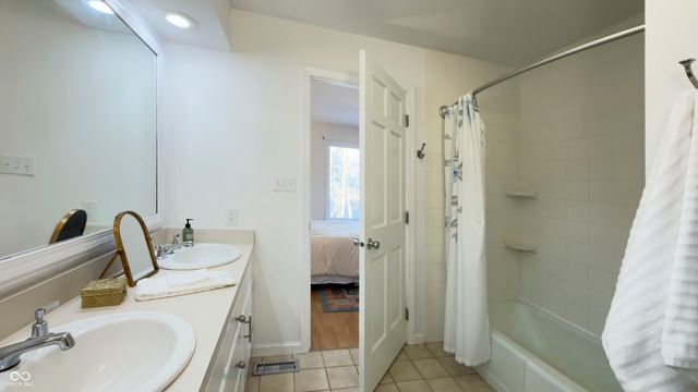 820 Elmwood Circle, Noblesville, IN 46062