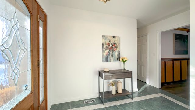 820 Elmwood Circle, Noblesville, IN 46062