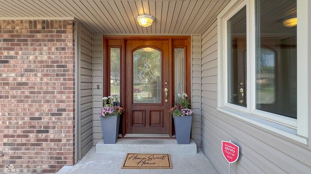 820 Elmwood Circle, Noblesville, IN 46062