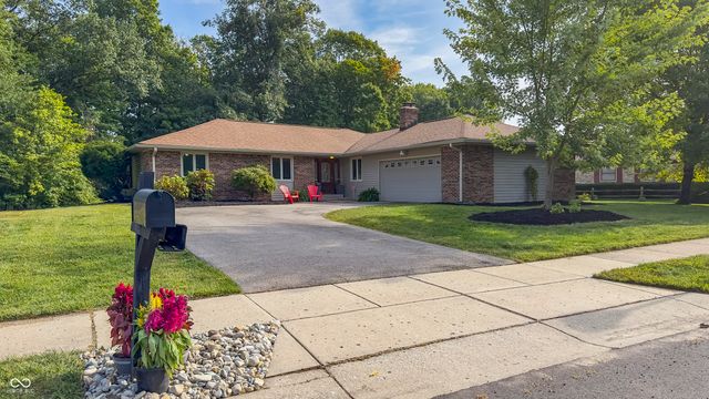 820 Elmwood Circle, Noblesville, IN 46062
