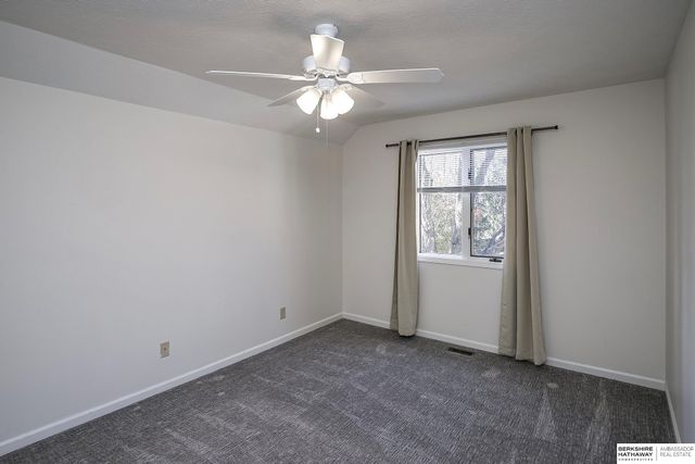 13105 Lafayette Avenue, Omaha, NE 68154