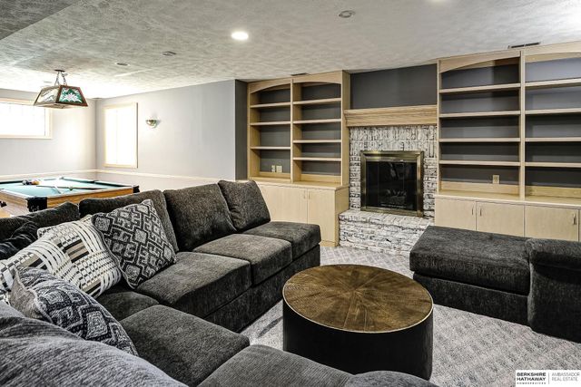 13105 Lafayette Avenue, Omaha, NE 68154