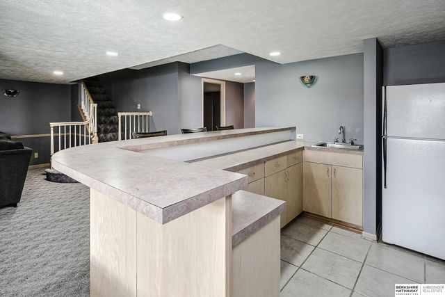 13105 Lafayette Avenue, Omaha, NE 68154