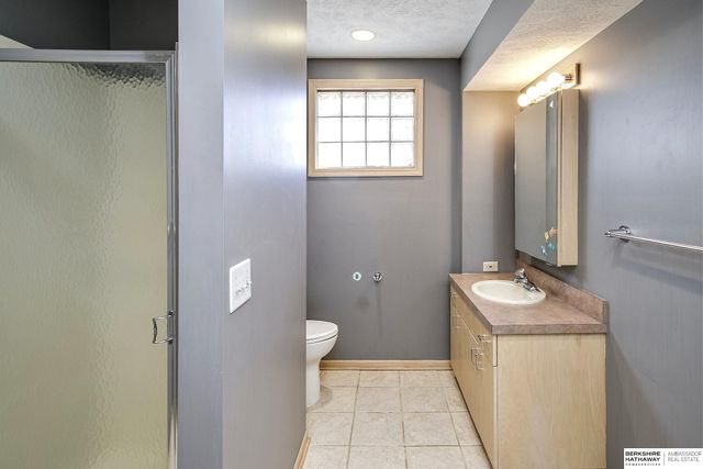 13105 Lafayette Avenue, Omaha, NE 68154