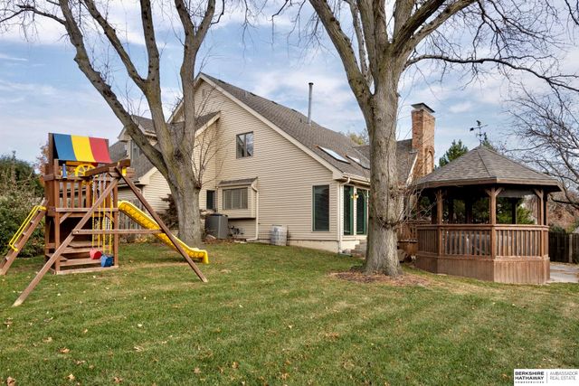 13105 Lafayette Avenue, Omaha, NE 68154