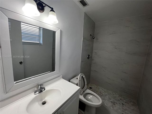 707 N 11th Ave, Hollywood, FL 33019